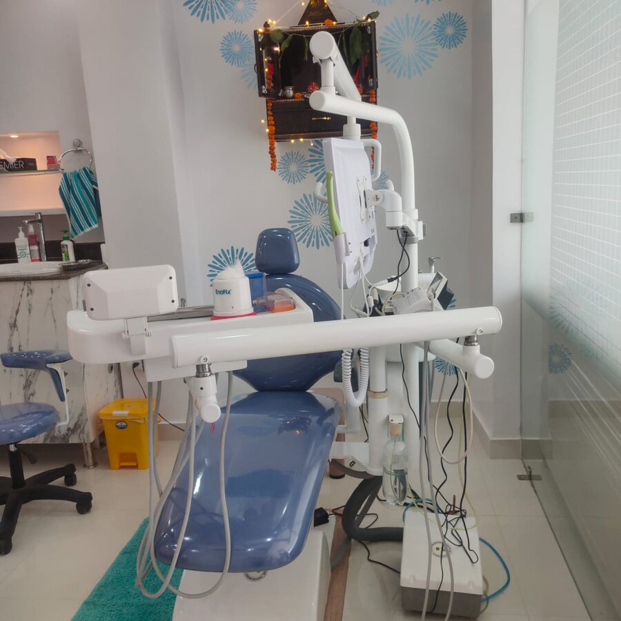 Modern treatment room at Dental Solutions Lucknow